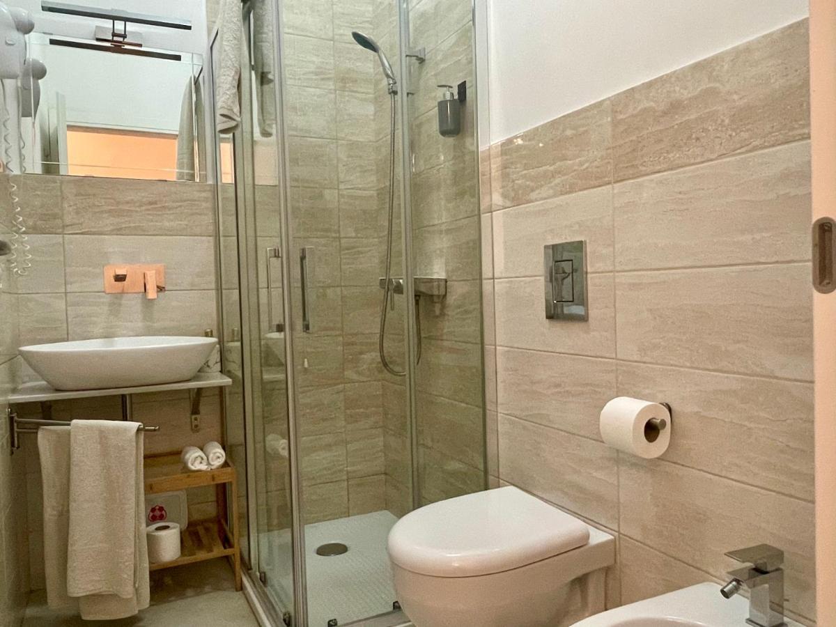 Triple Room Private Bathroom